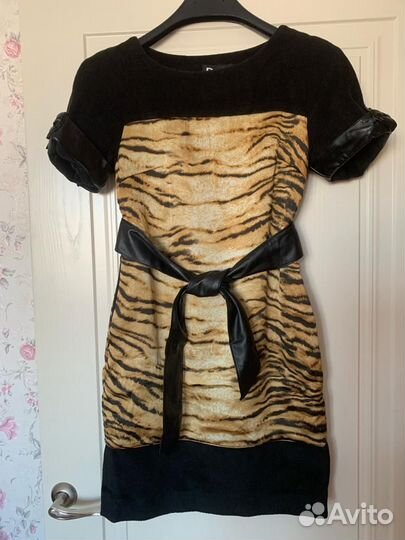 Платье женское 42 44