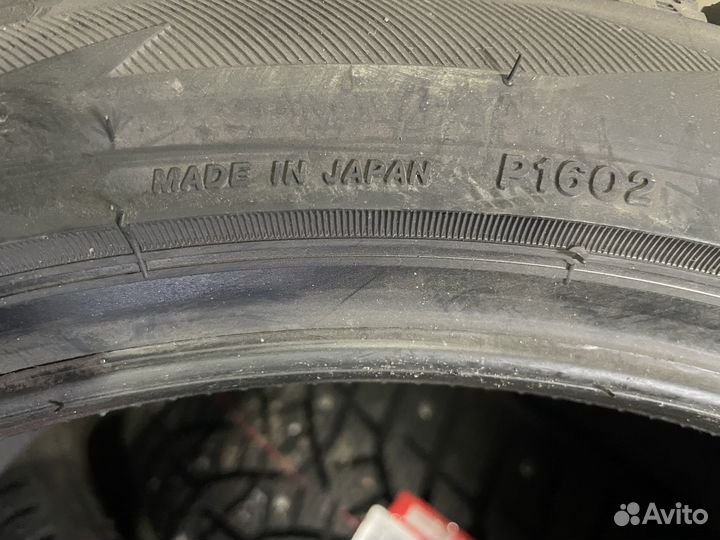 Bridgestone Blizzak Spike-02 235/40 R18 91T
