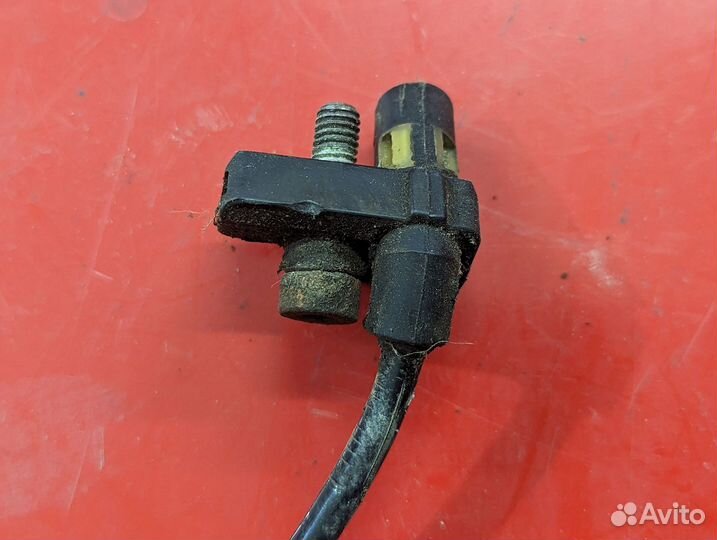 Датчик коленвала Volkswagen Pointer 1.8