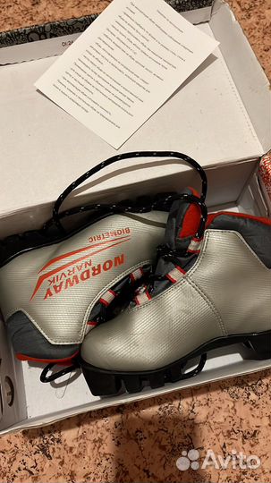 Лыжные ботинки 29