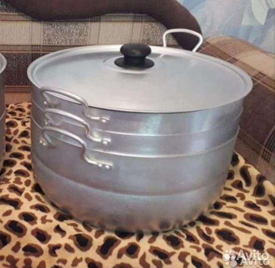 Продаю бу алюминивую мантоварку-13литр