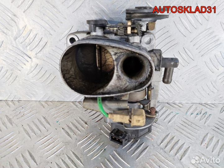 Заслонка дроссельная Audi 80 B4 2.0 ABK 048133063D