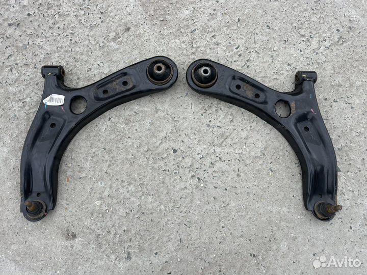 Передний рычаг solaris 2, rio 4 левый правый