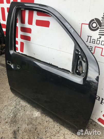 Дверь передняя правая Nissan Pathfinder