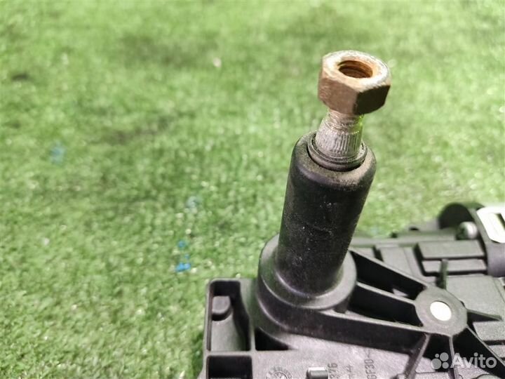 Мотор стеклоочистителя задний Ford Fiesta (CBK) 2