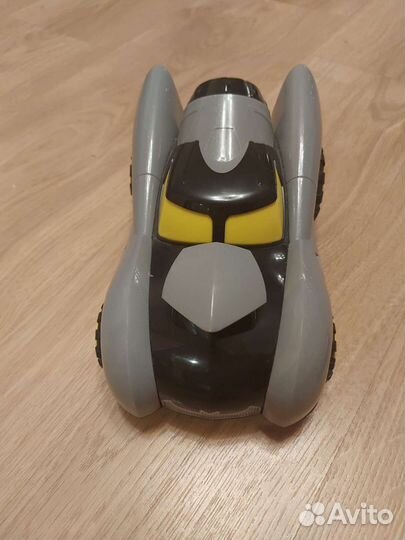 Радиоуправляемая машина бэтмобиль