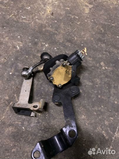 Датчик регулировка фар Тоyоtа Lаnd Сruisеr 100