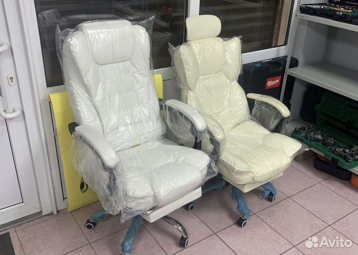 Офисное кресло руководителя