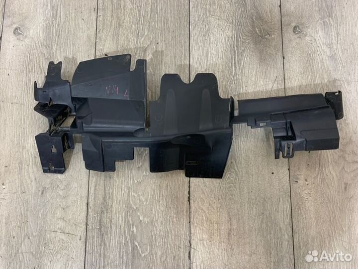 Воздуховод радиатора левый Mini Cooper One