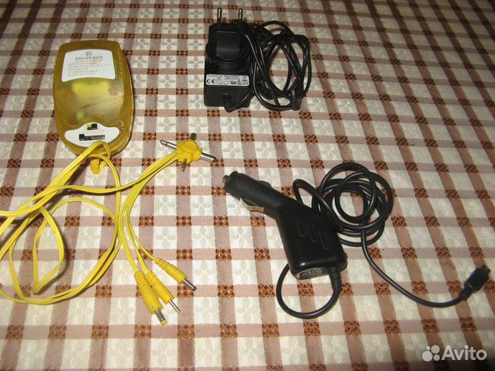 Зарядное устройство