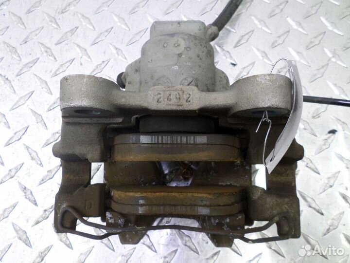 Суппорт задний правый Mercedes C-klasse W204