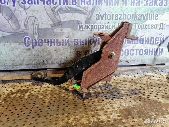 Педаль тормоза Chevrolet Lanos