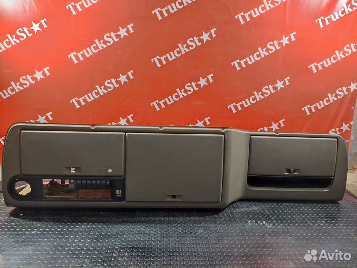 Панель передняя верхняя Daf XF105