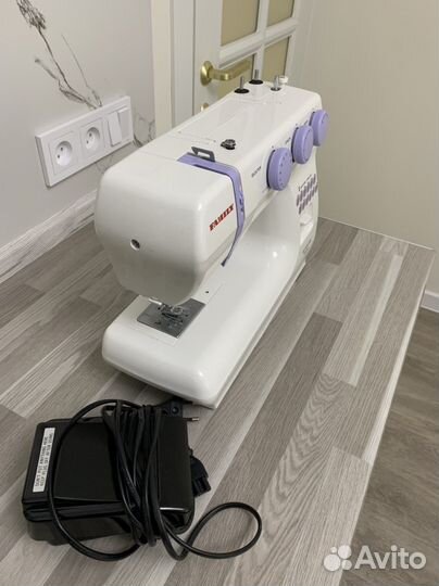 Швейная машина Janome Family Silver Line 3022s