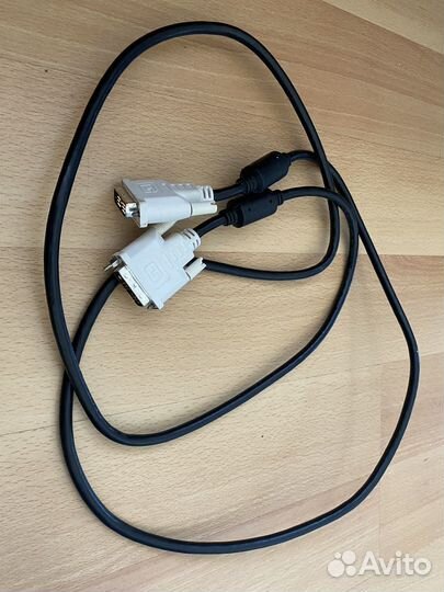 Кабель для компьютера