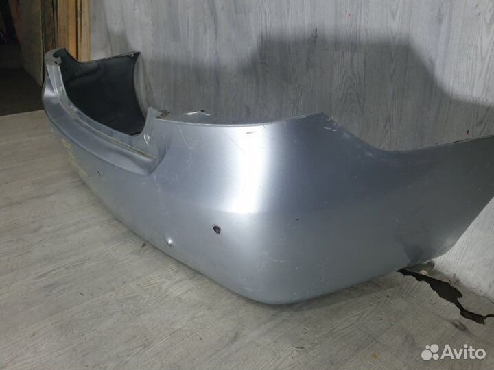 Бампер зад. toyota premio