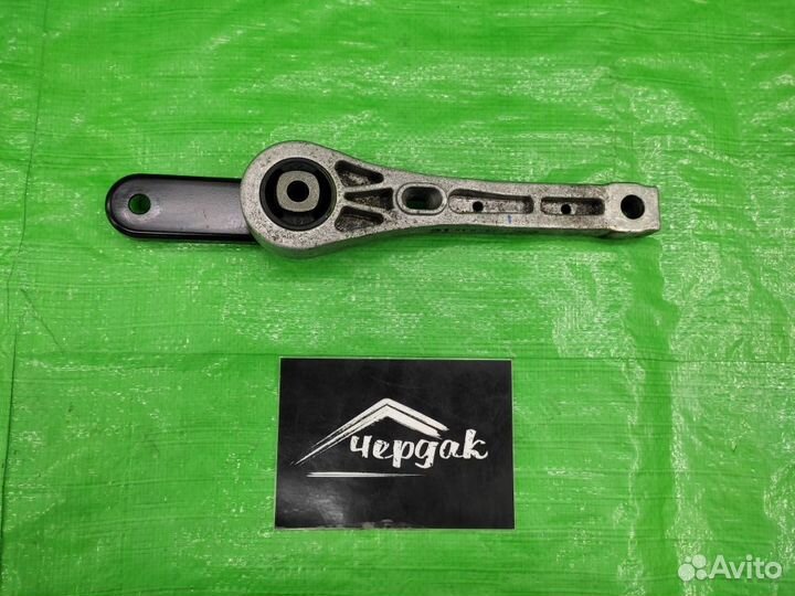 Подушка двигателя зад. Volkswagen Tiguan