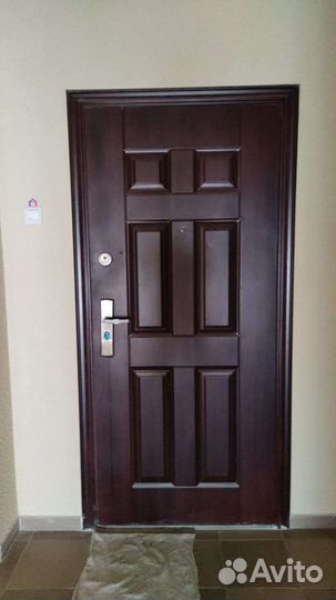 Дверь входная металлическая новая