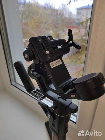 Стабилизатор для съёмки feiyu tech ak2000s