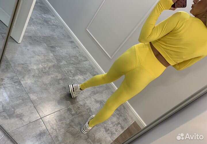 Костюм для фитнеса и спорта