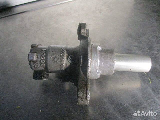 Цилиндр тормозной главный Renault Fluence L30R K4M