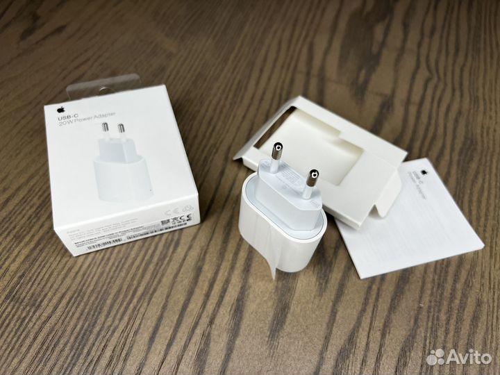 Блoк питaния Tyрe Apple adapter 20W