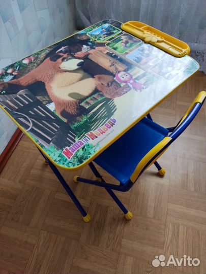 Детский столик и стульчик