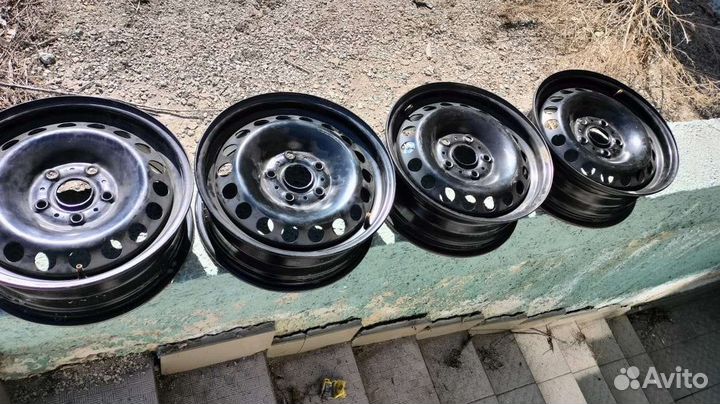 Штампованные диски новые r15