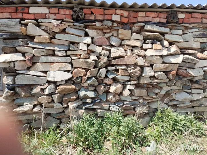 Природный камень