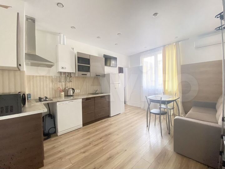 1-к. квартира, 42 м², 2/4 эт.