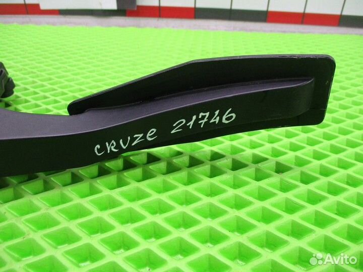 Педаль газа Chevrolet Cruze 1 (J300)