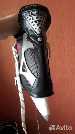 Хоккейные коньки