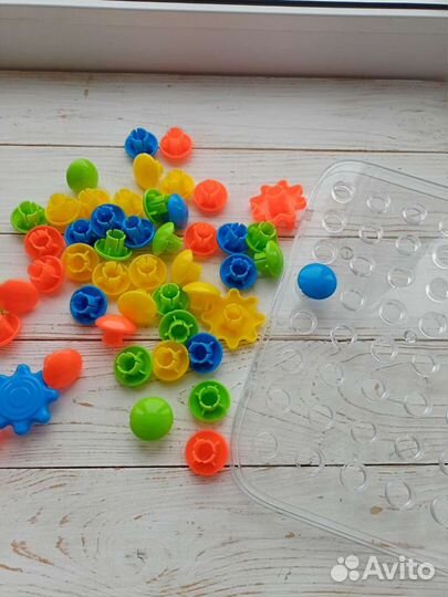 Чемоданчик Easel