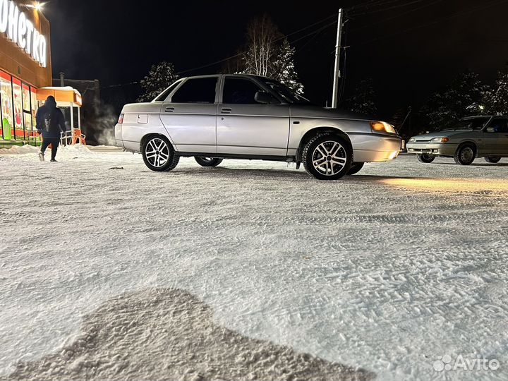 ВАЗ 2110 1.5 МТ, 2003, 200 000 км