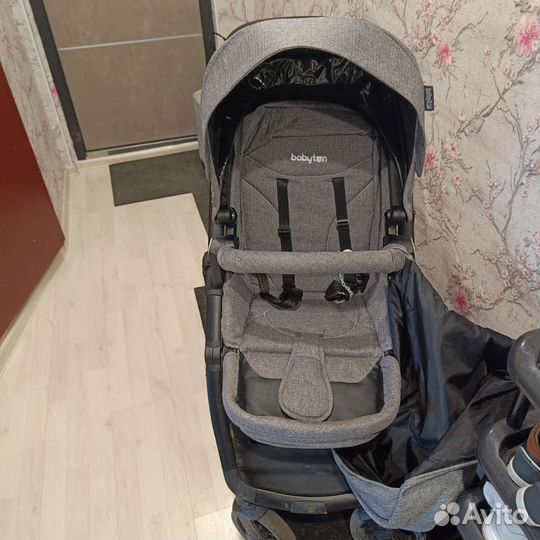 Прогулочная коляска