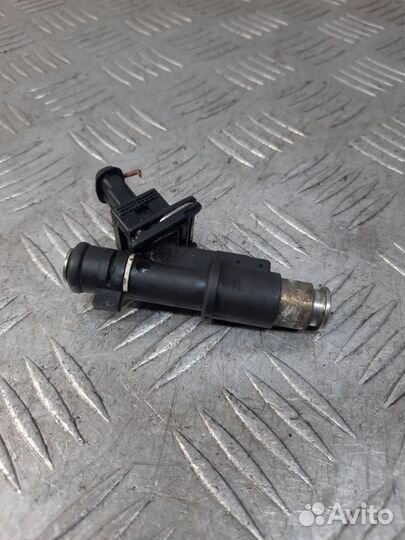 Форсунка Fiat Ulysse минивэн 2.0 RFN 2003