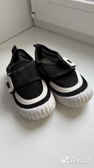 Сандалии 25 размер