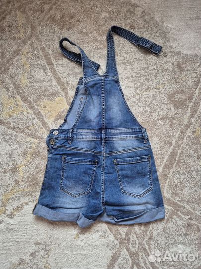 Джинсовый комбинезон