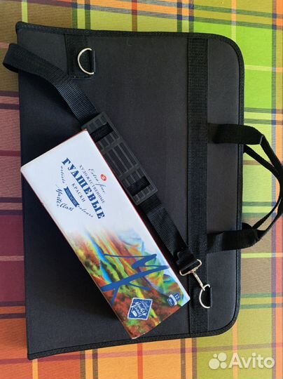 Папка для художника А3 с ручками и ремнем