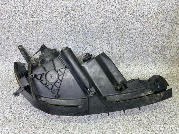 Фара левая Mazda 3 BK 2005