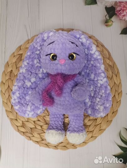 Плюшевая игрушка заяц вязаный ручной работы