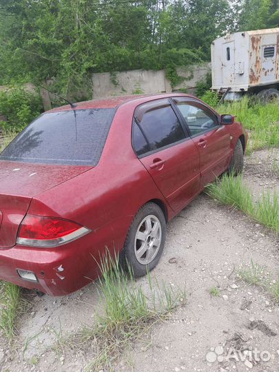 В разборе Mitsubishi lancer 9