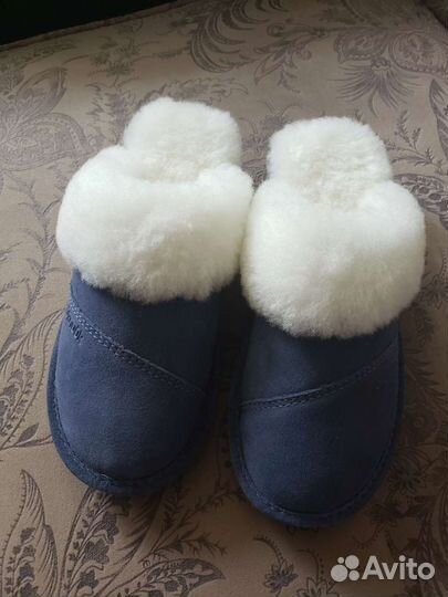 Домашние женские тапочки
