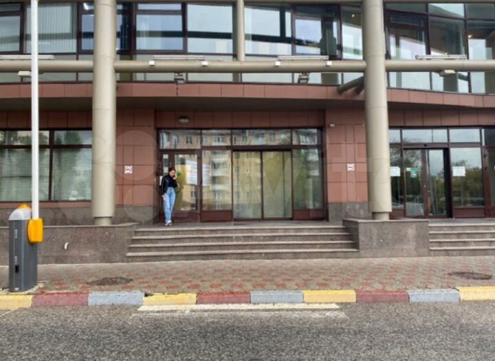 Сдам торговое помещение, 144 м²