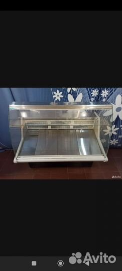 Холодильная витрина