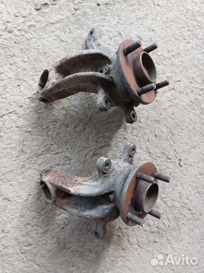 Кулак поворотный левый форд фьюжн