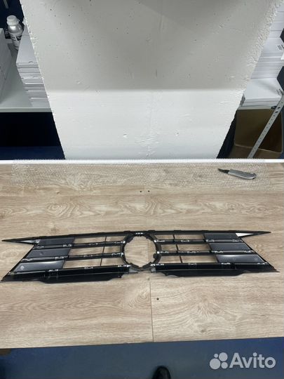 Решетка радиатора Volkswagen Jetta 6