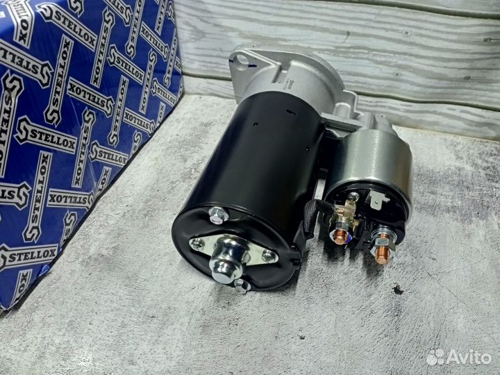 Стартер Audi 80 2.3 91-94 A6 2.3 94-97 1.4Kw