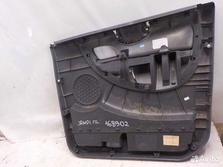 Обшивка передней левой двери citroen jumpy