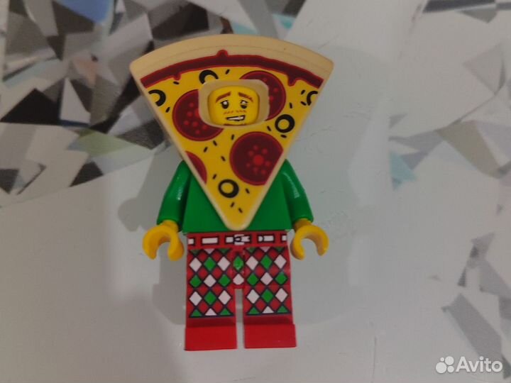 Lego минифигурки 13 серия вроде